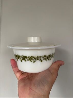 Vintage Pyrex Corning spring flower Casserole with plastic lid